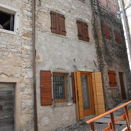 Albergo Diffuso Valcellina E Val Vajont In Erto Exterior foto