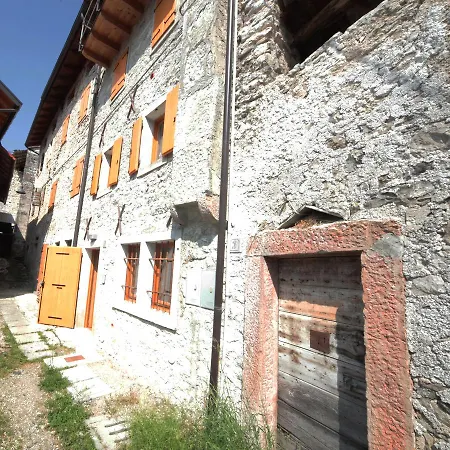 Albergo Diffuso Valcellina E Val Vajont In Erto Exterior foto
