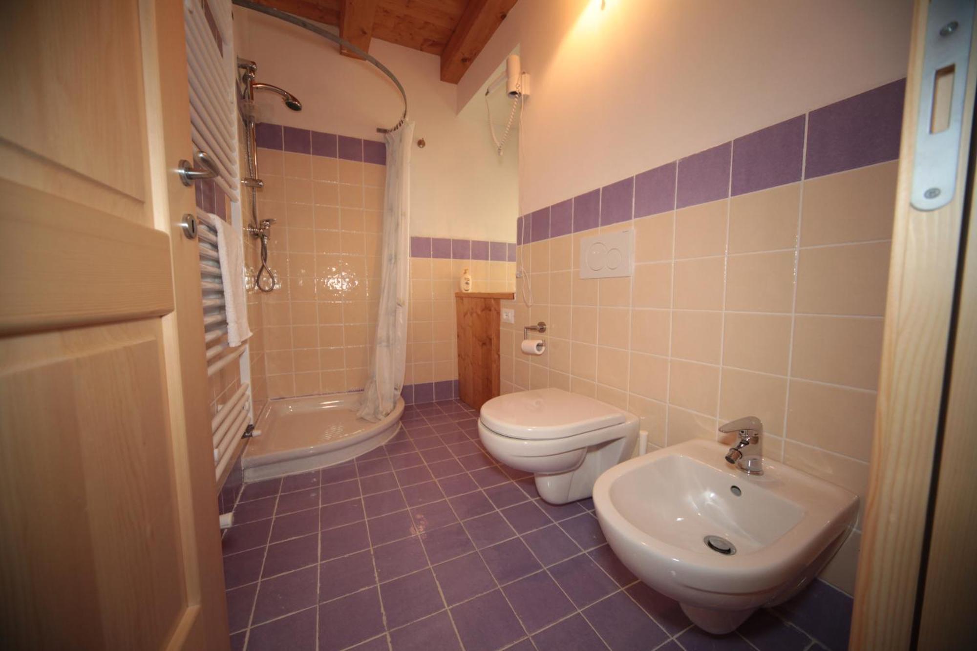 Apartamento Diffuso Valcellina E Val Vajont In